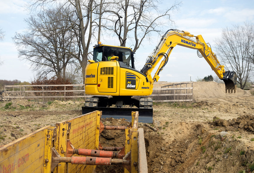 Komatsu Europe präsentiert den PC88MR-11 Minibagger auf der Intermat 2024